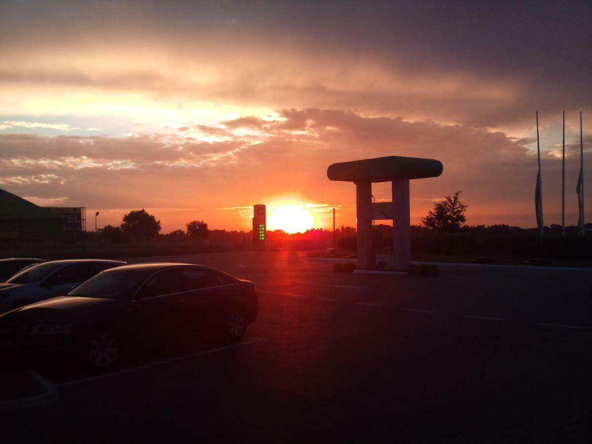 Sawik Dziekanowice Motel Lednogora Esterno foto