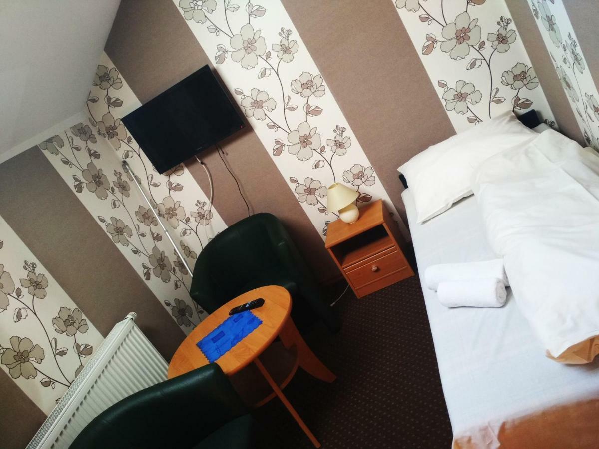 Sawik Dziekanowice Motel Lednogora Esterno foto